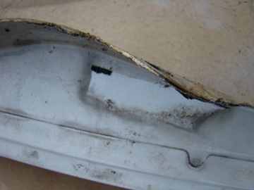 BLATNÍK LEVÝ PŘEDNÍ IVECO DAILY 2006-2011