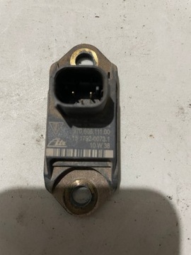 SENZOR NÁRAZY PORSCHE PANAMERA 97060611100