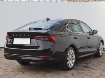 Skoda Octavia IV Liftback 1.5 TSI EVO 150KM 2023 Skoda Octavia 1.5 TSI, Salon Polska, Serwis ASO, zdjęcie 4