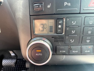 Volkswagen Touareg I 3.0 TDI 225KM 2006 Volkswagen Touareg V6 4X4 AUTOMAT SKORY PARKTRONIC NAWIGACJA SOLARDACH EL., zdjęcie 11