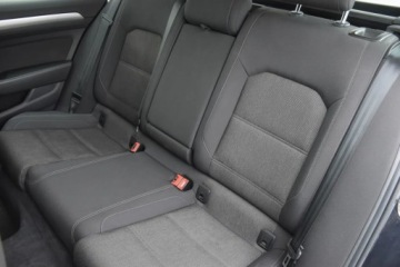 Volkswagen Passat B8 Variant 2.0 TDI 190KM 2015 Volkswagen Passat Variant VW PASSAT 2.0TDI 190KM DSG NAVI HAK Masaze Gwara, zdjęcie 35