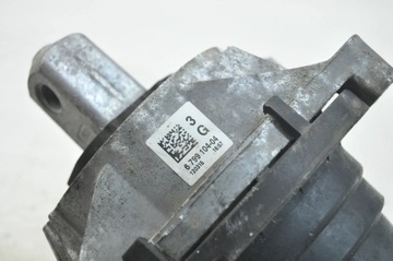 BMW 4 F32 F33 2016 PRAVÁ STRANA DRŽÁK / DRŽÁKY MOTORU