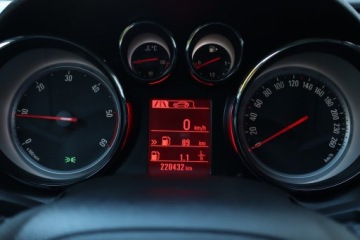 Opel Astra J Sports Tourer Facelifting 2.0 CDTI ECOTEC 165KM 2014 Opel Astra 2.0 CDTI, 162 KM, Navi, Xenon, Klima, zdjęcie 10