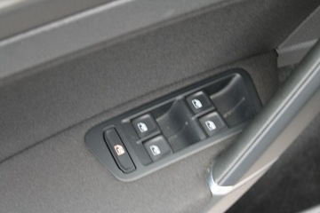 Volkswagen Golf VII Variant Facelifting 1.6 TDI-CR DPF BMT 115KM 2019 Volkswagen Golf Comfortline App Connect Gwarancja, zdjęcie 18