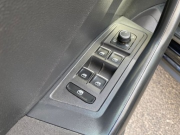 Volkswagen T-Roc I SUV 1.0 TSI 115KM 2018 Volkswagen T-Roc LEDY NAWIGACJA MULTIMEDIA KLIMATYZACJA PARKTRONIC PRZOD T, zdjęcie 12