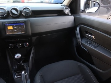 Dacia Duster II SUV 1.6 SCe 115KM 2018 Dacia Duster 1.6 SCe, Navi, Klima, Tempomat, zdjęcie 7