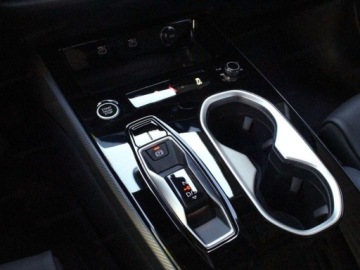 Audi A6 C8 Limousine Plug-In Facelifting 2.0 50 TFSI e 299KM 2025 AUDI A6 e-Hybrid quattro Sedan (299 KM) 2025, zdjęcie 11