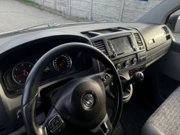 Volkswagen Caravelle T5 Caravelle Facelifting długi rozstaw osi 2.0 TDI 102KM 2013 VW Transporter T6 9-osobowy 2013r, 102KM, zdjęcie 3