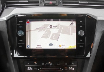 Volkswagen Passat B8 Variant Facelifting 2.0 TDI SCR 200KM 2023 Volkswagen Passat 2.0TDI 200KM Business DSG, Nawigacja Satelitarna, Podgrz, zdjęcie 14