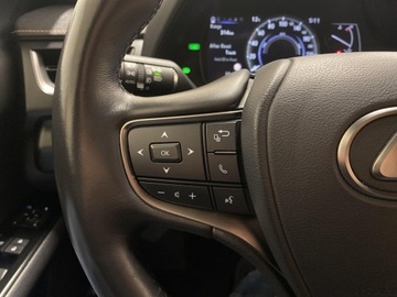 Lexus UX Crossover Facelifting 2.0 250h 184KM 2023 Lexus UX 250h GPF F Sport Design 2WD Lexus UX 250h, zdjęcie 12