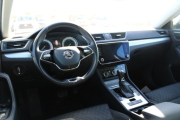 Skoda Superb III Kombi Facelifting 2.0 TSI 190KM 2020 Škoda Superb Skoda Superb Ambition DSG Nawigacja, zdjęcie 15