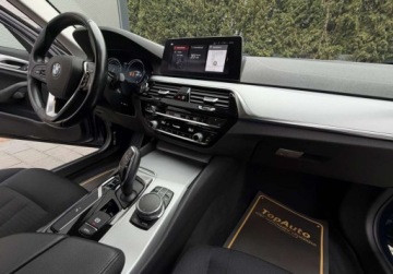 BMW Seria 5 G30-G31 Touring 520d 190KM 2018 BMW Seria 5 2.0D 190KM navi gwarancja LED AUTOMAT bezwypadkowy, zdjęcie 15