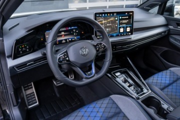 Volkswagen Golf VIII R Facelifting 2.0 TSI 333KM 2026 Volkswagen Golf R 2.0 TSI 4Motion 333 KM DSG, zdjęcie 13