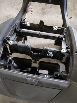 BMW E83 DESKA KONZOLA EVROPA