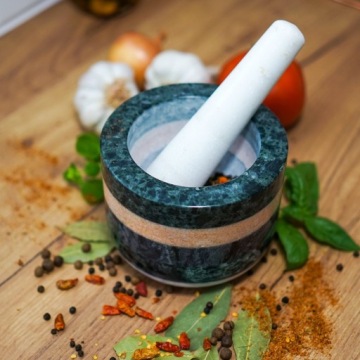 Декоративная кухонная ступка из камня ГРАНИТ с пестиком для специй.