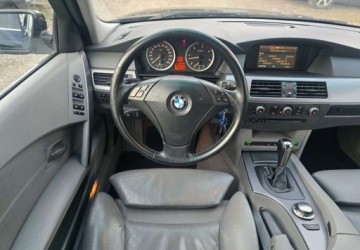 BMW Seria 5 E60 Touring 530 d 218KM 2004 BMW Seria 5 BMW Seria 5 3.0 Diesel 218KM, zdjęcie 19