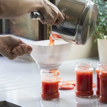 Воронка для банок консервов диаметром 52-85мм.