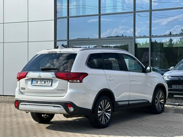 Mitsubishi Outlander III SUV Facelifting 2017 2.0 150KM 2018 Mitsubishi Outlander 7-osób! 1-rej.2019 Łopatki, zdjęcie 6