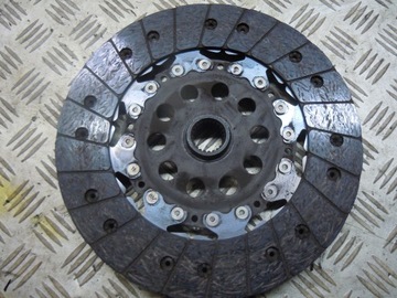 СЦЕПЛЕНИЕ В КОМПЛЕКТЕ ДВУМАССОВОЕ V40 V60 2.0D 31492036