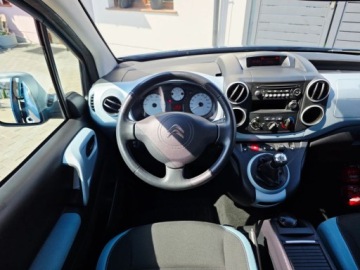 Citroen Berlingo II Combi Facelifting 1.6 HDI 75KM 2015 Citroen Berlingo Multispace___Limited Selection___1.6 HDi 75KM___Pelna His, zdjęcie 4