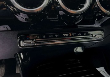 Mercedes Klasa A W177/V177 Hatchback 1.5 180d 116KM 2018 Mercedes-Benz Klasa A kamera 1.5D NAVI gwarancja LED 1.5 Diesel, zdjęcie 31