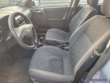 Opel Astra F Hatchback 1.6 i 16V 100KM 2002 Opel Astra 1.6i rewelacyjna serwis bezwypadkowa 1.6 Benzyna 100KM, zdjęcie 12