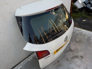 17 OPEL ASTRA IV J KOMBI VÍKO KUFRU KUFRU