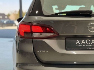 Opel Astra K Sportstourer Facelifting 1.2 Turbo 130KM 2021 Opel Astra Edition LED Kamera cofania CarPlayAndroid Auto Ogrzew. fote, zdjęcie 35