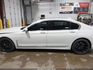 BMW Seria 7 G11-G12 2020 BMW Seria 7 740i xDrive 2020 3.0l 3.0 Benzyna 335KM, zdjęcie 2