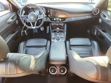 Alfa Romeo Giulia II 2017 Alfa Romeo Giulia Ti 2017 2.0l 2.0 Benzyna 280KM, zdjęcie 8