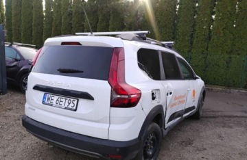 Dacia Jogger 1.0 TCe 110KM 2024 Dacia Jogger 2924r, SALON. 1.0Benzyna. Uszkodzone boki. Poobijana. VAT 23, zdjęcie 3