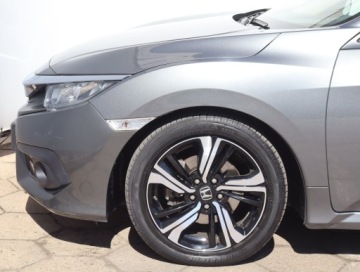 Honda Civic X Hatchback 5d 1.5 VTEC Turbo 182KM 2017 Honda Civic 1.5 VTEC, Salon Polska, Automat, Navi, zdjęcie 13