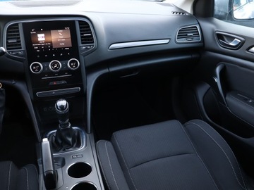 Renault Megane IV Grandtour Facelifting 1.3 TCe 140KM 2022 Renault Megane 1.3 TCe, Salon Polska, zdjęcie 7