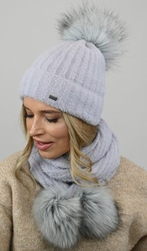 Серый набор шляпы + шарф два помпона D1