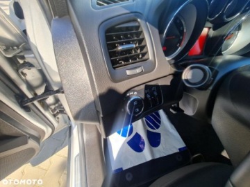 Opel Insignia I Sports Tourer 1.8 Twinport ECOTEC 140KM 2010 Opel Insignia 1.8 140PS Navi Elektryka Alu Gwarancja 1.8 Benzyna 140KM, zdjęcie 12