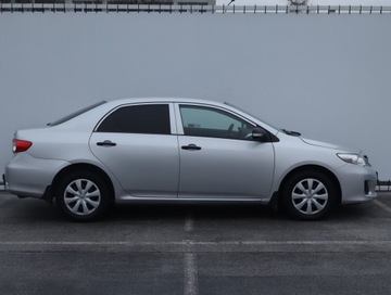 Toyota Corolla X Sedan 1.6 Valvematic 132KM 2010 Toyota Corolla 1.6 Valvematic, Salon Polska, zdjęcie 5