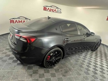 Maserati Ghibli III 2023 Maserati Ghibli Modena Q4 2023 3.0 Benzyna 424KM, zdjęcie 4