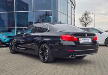 BMW Seria 5 F10-F11 Limuzyna 528i 245KM 2011 BMW Seria 5 2,0 245KM F10 528i - niski przebieg, serwisowany, bezwypadkowy, zdjęcie 3
