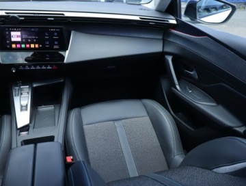 Peugeot 308 III Hatchback 1.2 PureTech 130KM 2022 Peugeot 308 1.2 PureTech, Salon Polska, zdjęcie 7