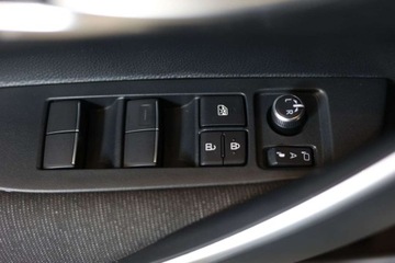 Toyota Corolla XII Sedan Facelifting 1.8 Hybrid 140KM 2024 Toyota Corolla 1.8 Hybrid Comfort 1.8 Hybryda 140KM, zdjęcie 31