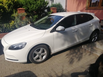 Volvo V40 II Hatchback 1.6 D2 115KM 2013 Volvo V40 II 1.6 D2 1,6, serwisowany, bezwypadkowy (MY 2014), zdjęcie 1