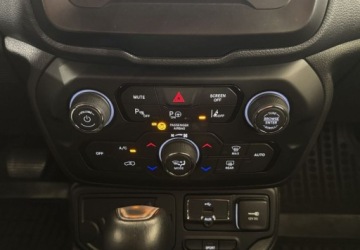 Jeep Renegade SUV Facelifting 1.3 GSE T4 Turbo 150KM 2020 Jeep Renegade Limited 1.3T 150KM automat 20202021 r., salon PL, przebieg 9, zdjęcie 19