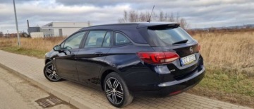 Opel Astra K Sports Tourer 1.6 CDTI 136KM 2018 Opel Astra 1.6 CDTI LED Tempomat Asys. Linii Klima 1.6 Diesel 136KM, zdjęcie 1