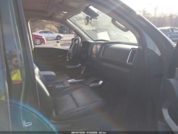 Nissan 2022 Nissan Frontier Sv 2022 3.8 Benzyna 310KM, zdjęcie 9