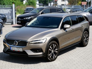 Volvo 2019 Volvo V60 CC AWD Pro Pamięć ACC skóra Komforty Blis Diody Keyles LKA Winter, zdjęcie 25