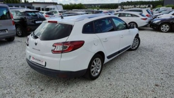 Renault Megane III Grandtour 1.6 16v 110KM 2011 Renault Megane 3 III 1.6i 110kM Klima Panorama Czujniki Temp. Grzane Fotel, zdjęcie 26