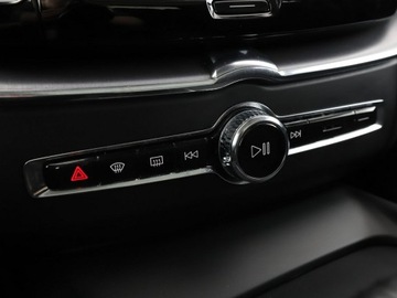 Volvo XC60 II 2020 Volvo XC 60 FV23% mHEV 4x4 full LED navi klima, zdjęcie 28
