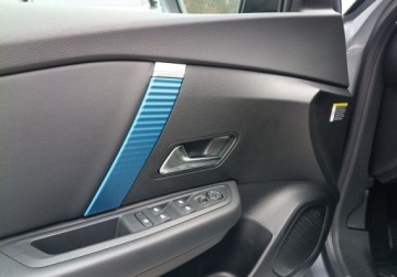 Citroen 2023 Citroen C4 EV136 50kWh Feel Pack Elektryczny 136KM, zdjęcie 9