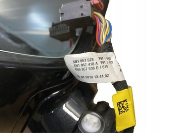 AUDI A8 4N D5 ZRCÁTKO PRAVÉ 14PIN LY9T