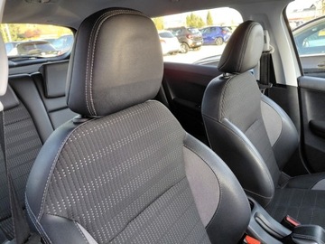 Peugeot 2008 I SUV Facelifting 1.2 PureTech 110KM 2017 Peugeot 2008 Automat Navi Klimatronik PDC Alu 1.2 Benzyna 110KM, zdjęcie 14